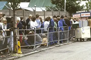 Hunger Prints: Wimbledon Queue