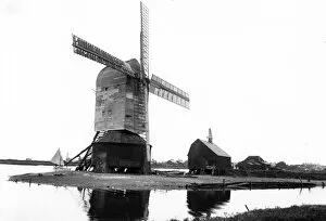 Images Dated 13th February 2012: Windmill and water mill, Walton-on-the-Naze, Essex