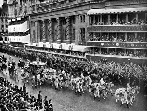 Carriages Collection: Winston Churchill on the Coronation route, 1953