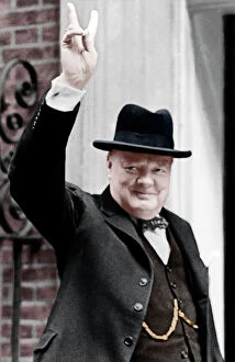 Winston Gallery: Winston Churchill - Giving the V for Victory sign
