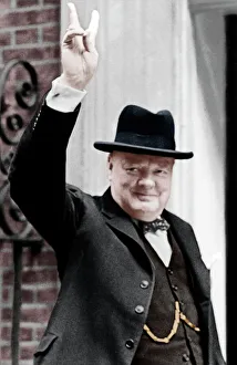 winston churchill giving v victory sign