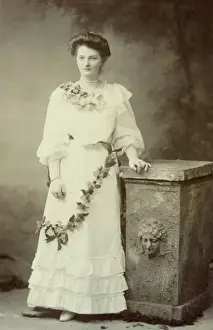 Props Prints: Woman in beautiful white dress and garland