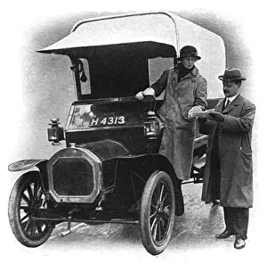 Webber Prints: A woman chauffeur, WW1
