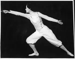 Fencing Prints: Woman Fencing Lunge