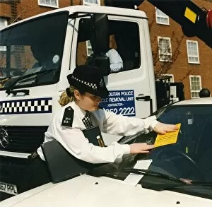 Policewomen Gallery: Woman police officer in a London street
