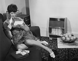 Bundle Prints: Woman reading letters