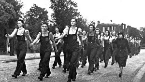 Images Dated 1st December 2011: Women in the Auxiliary Fire Service, WW2