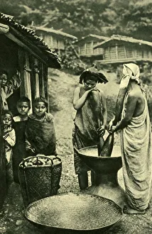 Images Dated 23rd August 2018: Women and children of the Atayal tribe, Formosa (Taiwan)