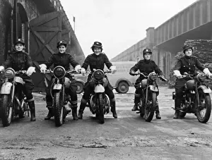 Despatch Prints: Women dispatch riders in training, WW2