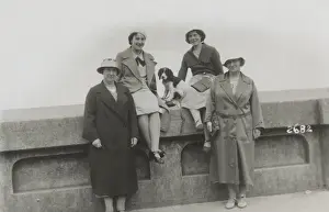 Berets Prints: Four women and a dog on holiday