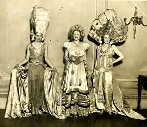 Images Dated 2nd January 2019: Three women in fancy dress, including Ann Todd