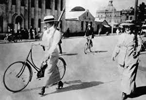 Pretoria Prints: Two women with guns in Pretoria, South Africa, WW1