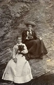 Chihuahua Prints: Women with a long hair Chihuahua