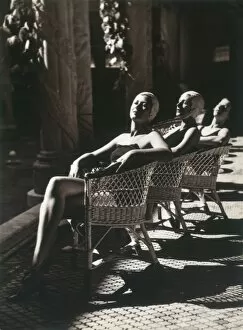 C Ulture Collection: Women Sunbathers 1930S