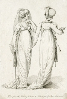 Images Dated 15th July 2016: Two women in walking dresses, Kensington Gardens