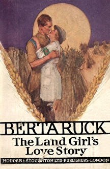 Images Dated 17th May 2016: Women WW1 Womens Land Army