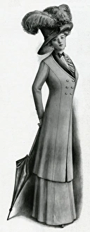 Images Dated 5th August 2017: Womens fashion 1909