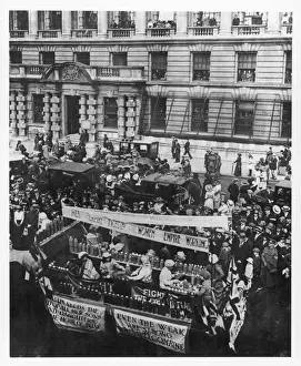 Expressing Prints: Womens Right to Serve