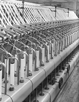 Wool spinning - Patons & Baldwins