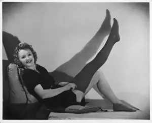 Tasselled Prints: Woolly Stockings C. 1940