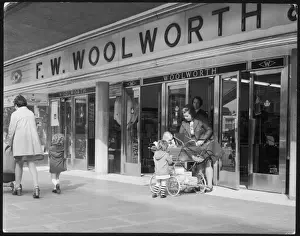 Crawley Prints: Woolworths Crawley