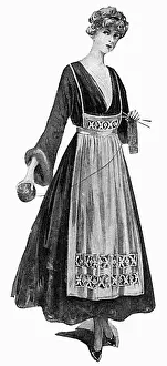 Aprons Prints: Working and knitting apron, WW1