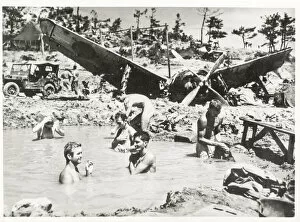 Marines Collection: World War II US marines swim and wash, Japan 1945