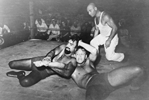 Wrestling match sponsored by American Legion, Sikeston, Miss Wrestling match sponsored by American Legion, Sikeston, Miss