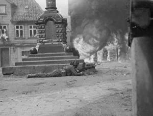 WW II - troops from 15th Scottish Division Uelzen, Germany
