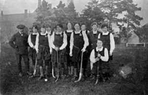 Elstow Gallery: WW1 - 1st hockey Elstow