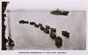 Anzac Gallery: WW1 - Australians disembarking at Anzac Cove, Gallipoli