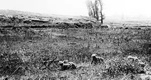 Crawling Prints: WW1 - Battle of Albert - Patrol crawling towards