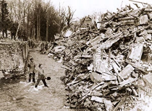 Destroyed Gallery: WW1 - Chateau Caulaincourt destroyed - Passage over Somme