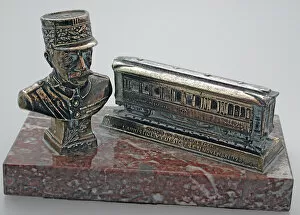 Images Dated 20th October 2008: WW1 diecast desk ornament, Field Marshal Foch