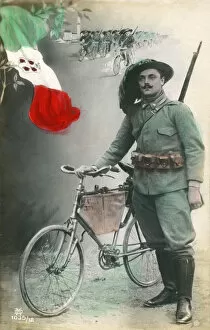Images Dated 24th April 2019: WW1 - Italy - A cycling sharpshooter - Bersaglieri
