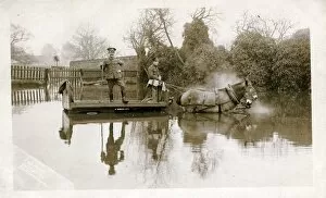Tewkesbury Collection: WW1 Soldiers on Canal, Tewkesbury, Gloucestershire