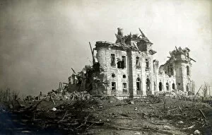Chateau Collection: WW1 - White Chateau, Hollebeke in ruins
