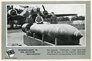 Pound Prints: WW2 - British RAF Wellington Bomber and 900kg bomb