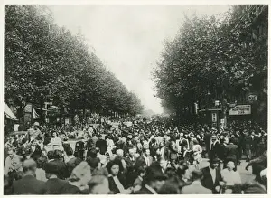 Montmartre Prints: WW2 - The population of Paris invade the Boulevards in frenzy of joyous excitement