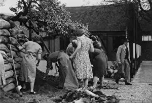WW2 - Women filling sandbags