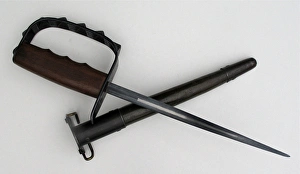 Images Dated 21st February 2012: WWI American trench fighting dagger