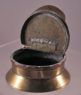 Images Dated 25th January 2012: WWI brass snuffbox modelled as British Army service cap