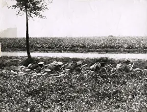 WWI: British infantry waiting in a ditch, Belgium
