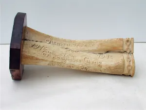 Images Dated 22nd July 2007: WWI carved bone