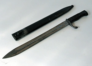 Firearms Collection: WWI German Mauser Gewehr M 98 rifle bayonet