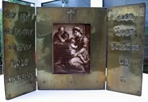 Images Dated 16th March 2011: WWI hand-crafted and embossed triptych