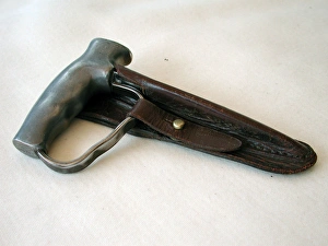 Images Dated 22nd July 2007: WWI - Robbins of Dudley Trench Fighting Punch Dagger