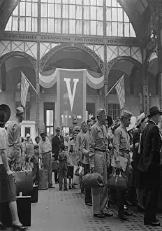 Penn Prints: WWII servicemen at Pennsylvania Railroad Station, New York