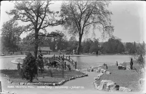 Guildford Prints: Yachting Pool at Stoke Park