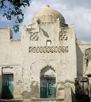 Geographic Prints: YEMEN. Zabid. Madrasah. Islamic art. Architecture